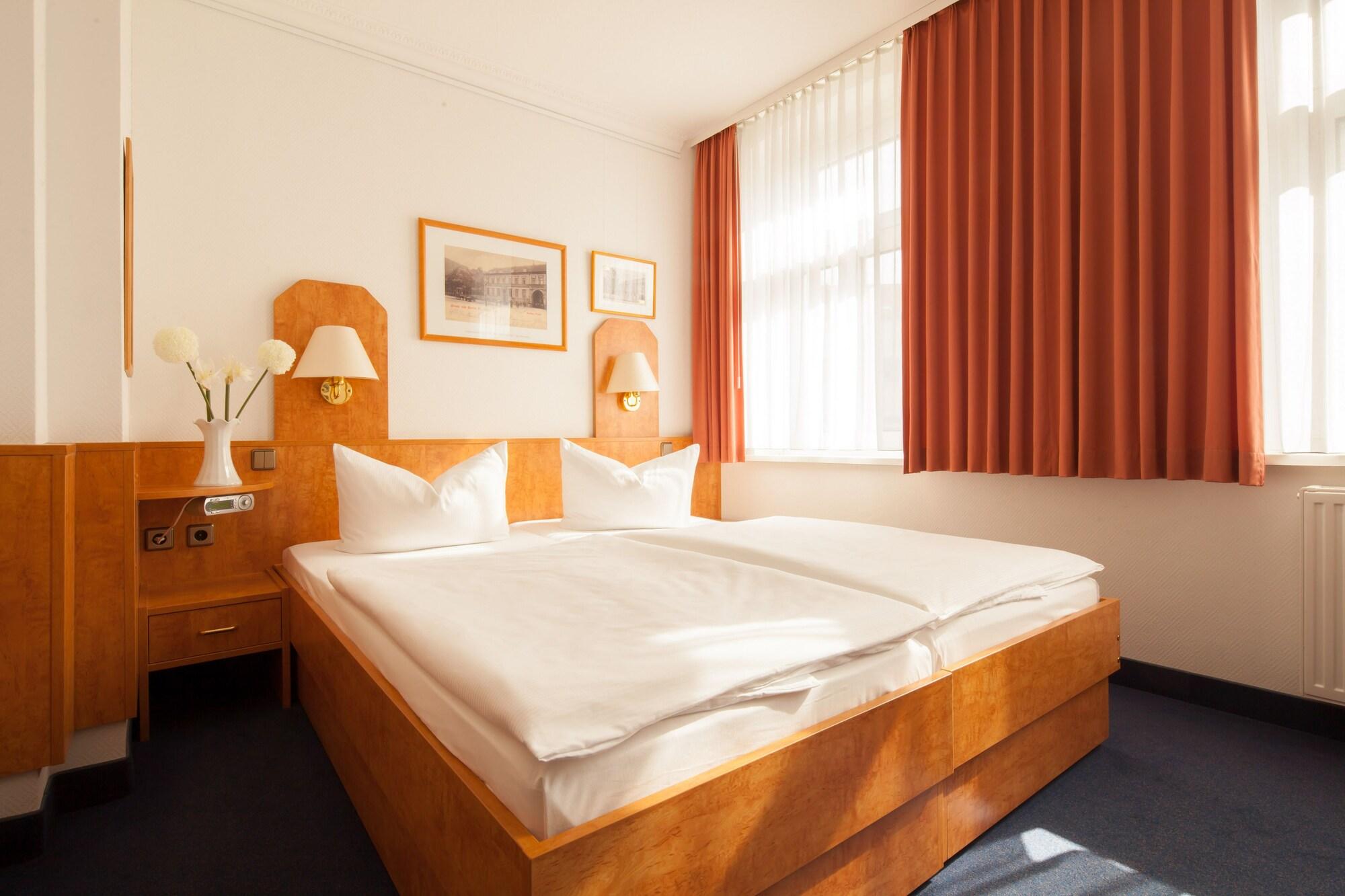 ברלין Hotel Kastanienhof מראה חיצוני תמונה